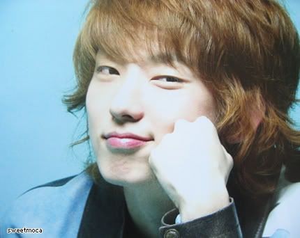 A moment captured by a fan of Lee Joongi