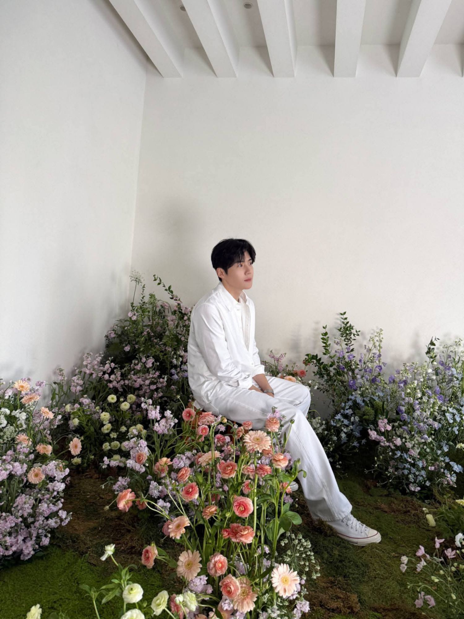 粉絲拍下的金宣虎瞬間