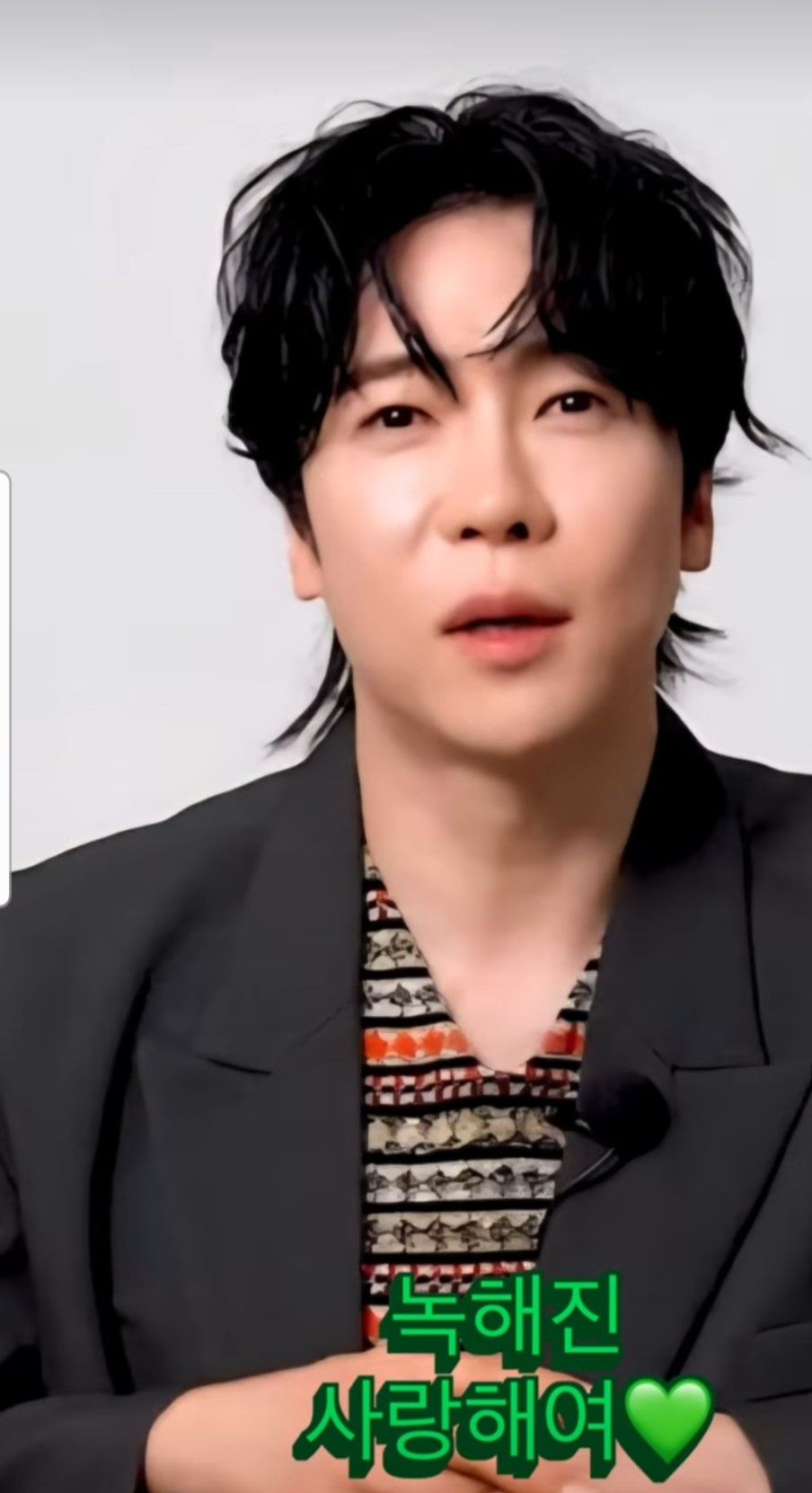 Emotional wallpaper shared by fans for Enoch