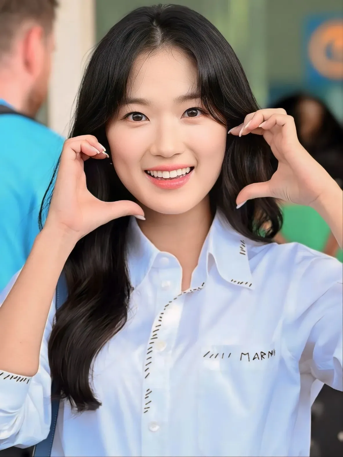 Recent activity shot of Kim Hyeyoon