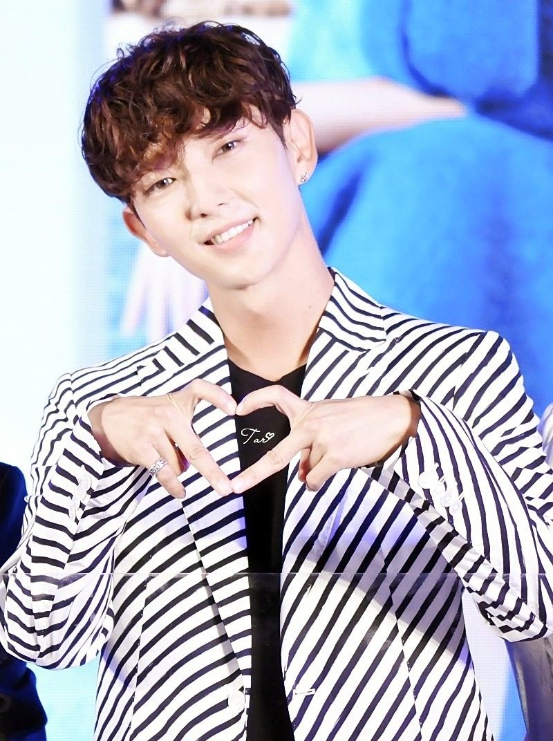 Latest photo of Lee Joongi