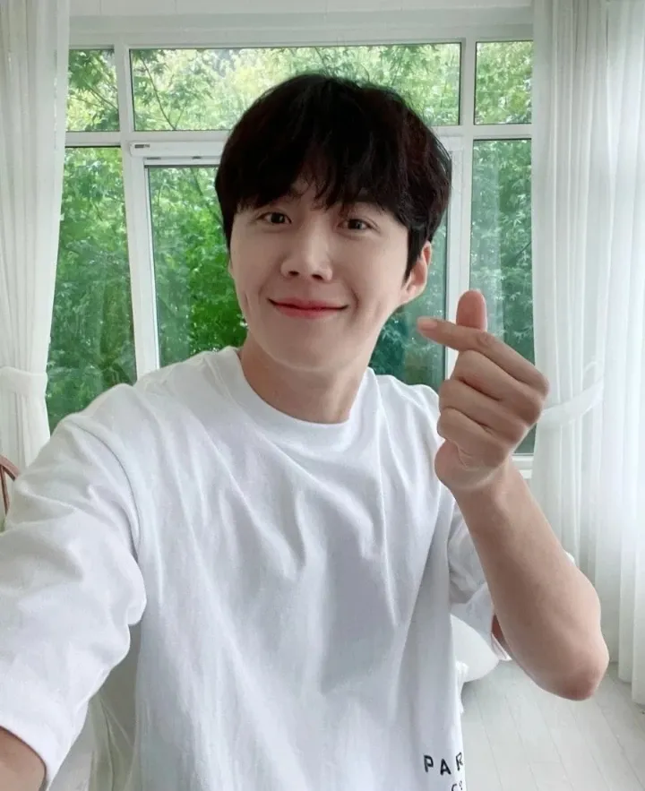 김선호 최근 활동샷