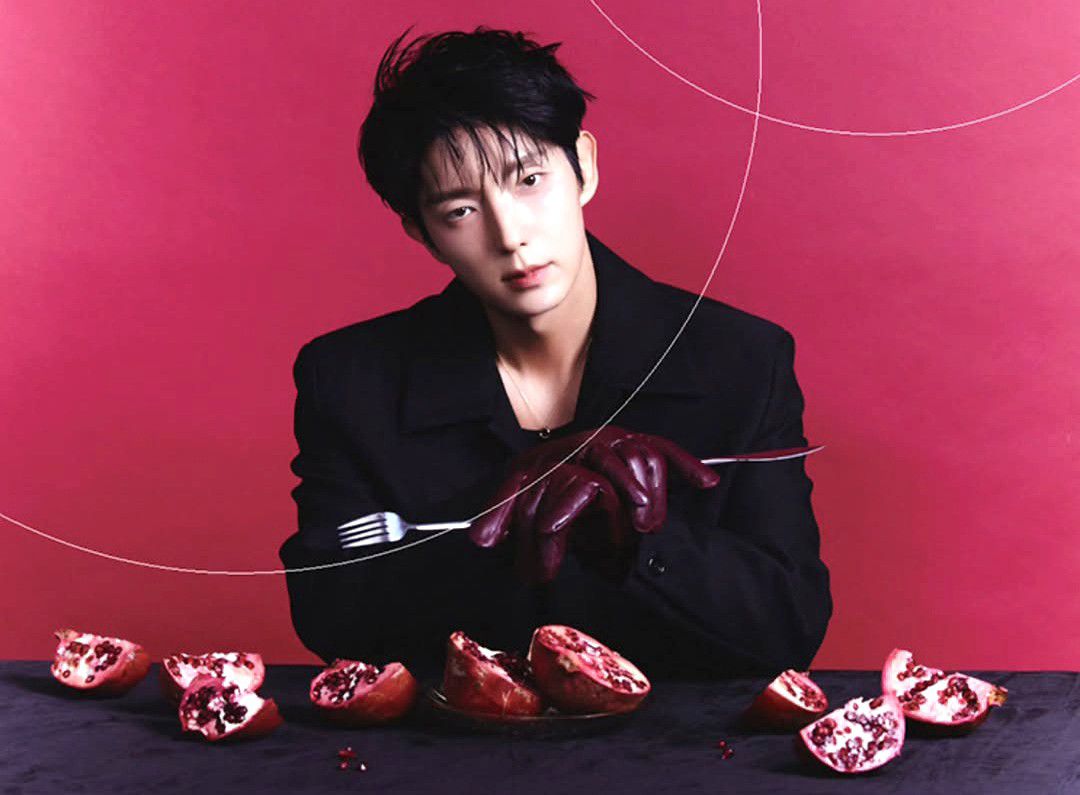 Behind-the-scenes cut of Lee Joongi