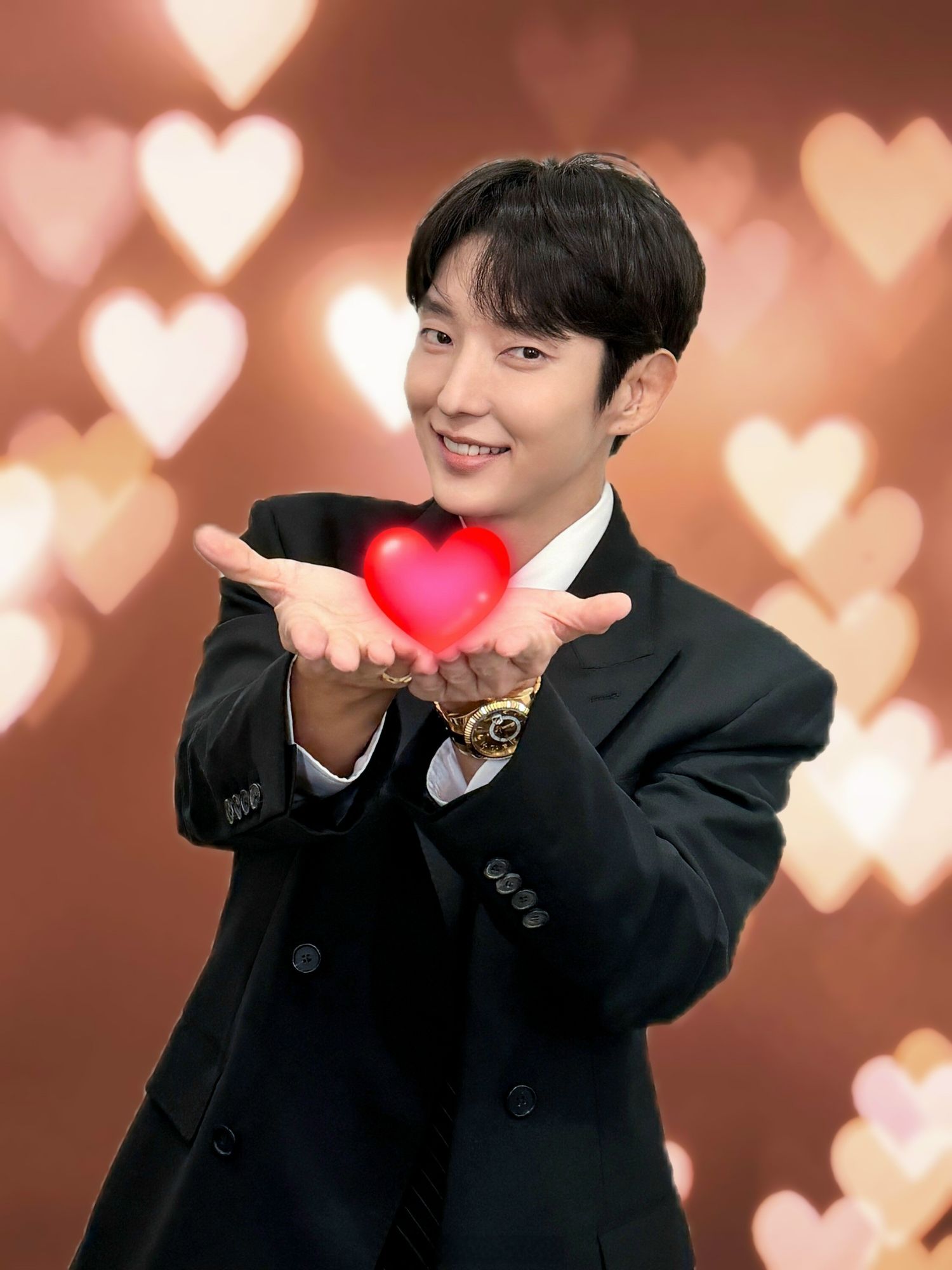 Behind-the-scenes cut of Lee Joongi