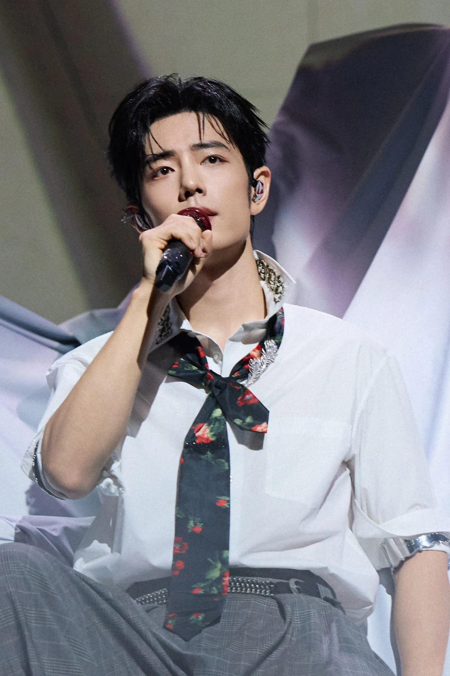 Behind-the-scenes cut of Xiao Zhan