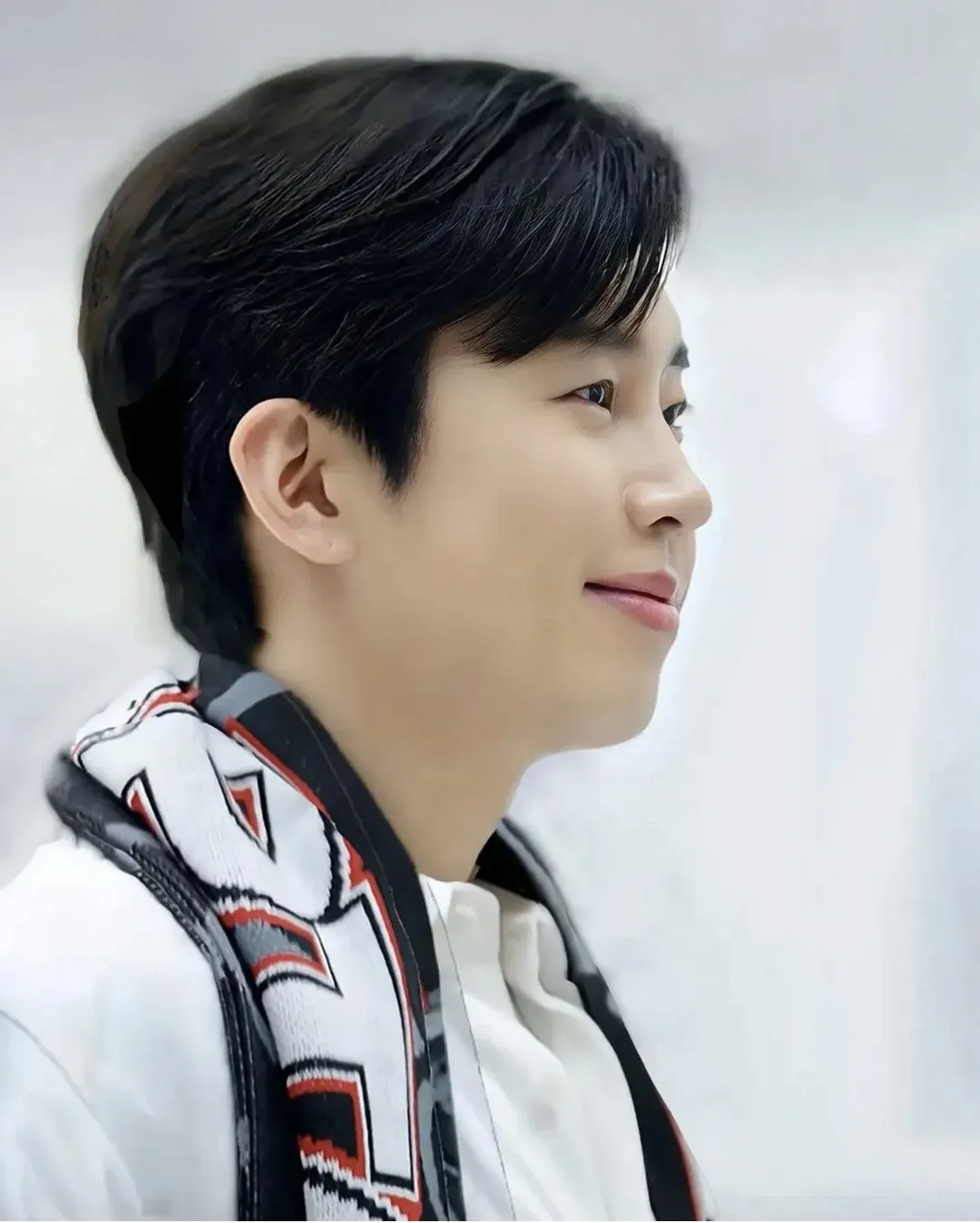 Recent activity shot of Lim Youngwoong