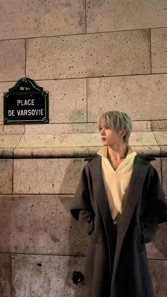 Behind-the-scenes cut of Park Jisung