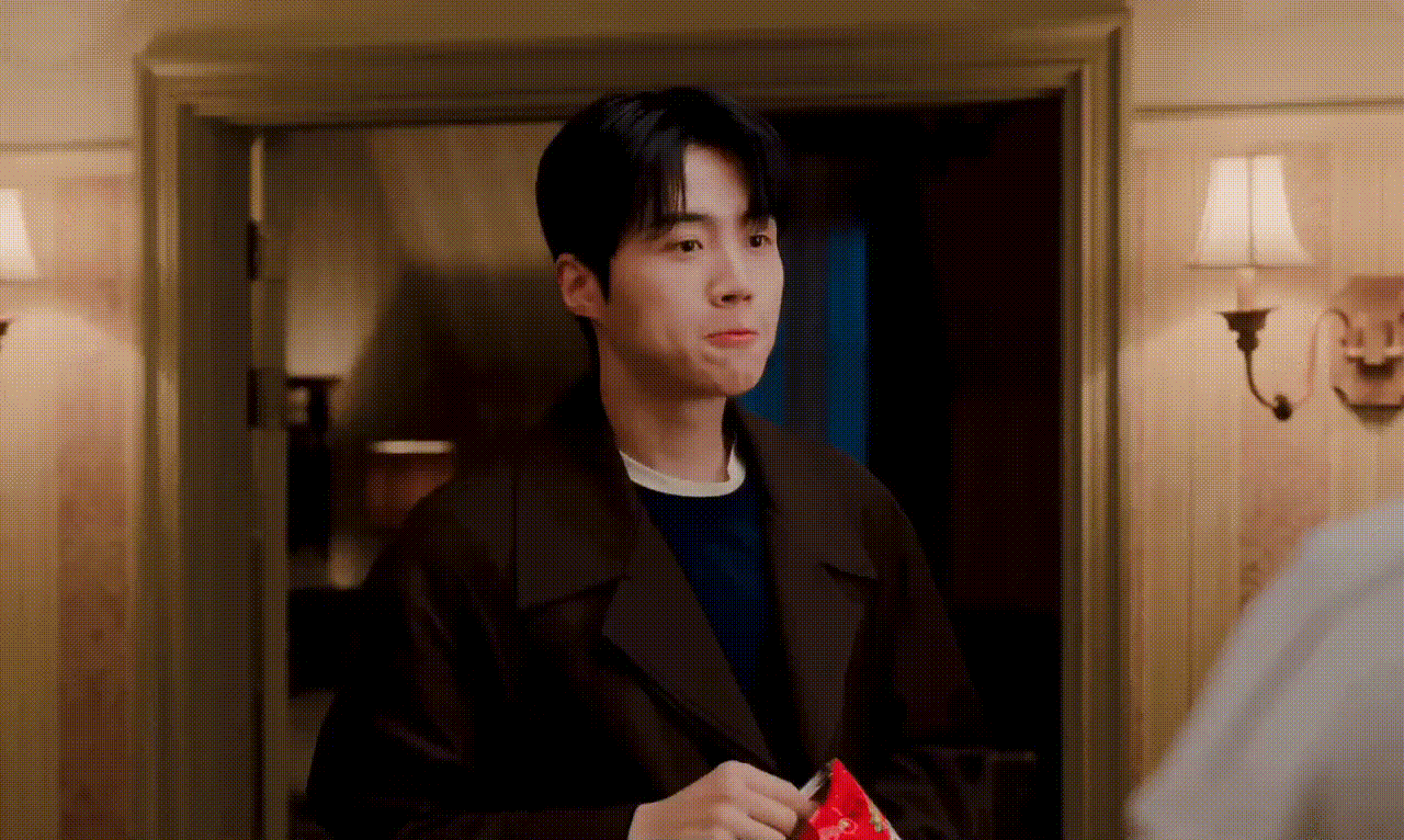 粉丝拍下的金宣虎瞬间