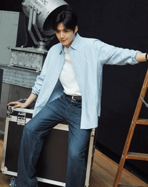 Latest photo of Kim Seonho