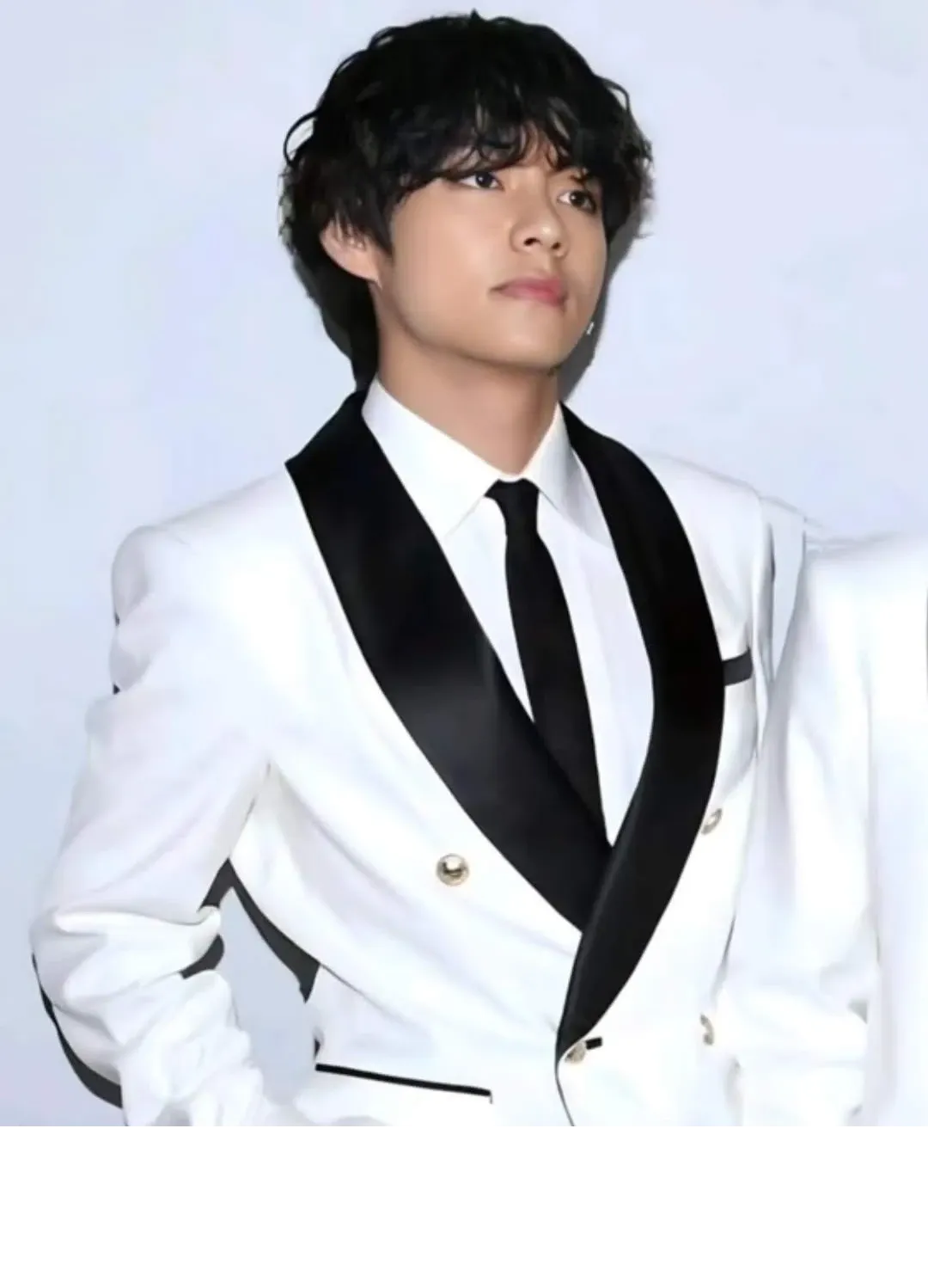 Latest photo of Kim Taehyung (V)