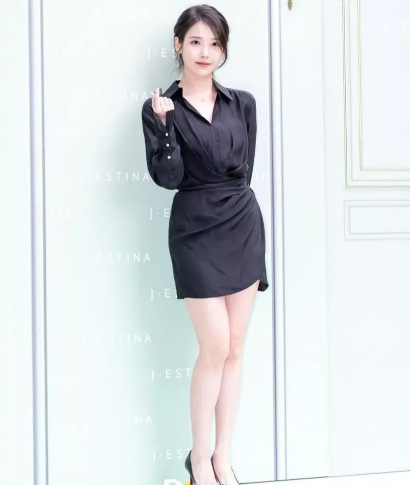 Foto kegiatan terbaru dari IU