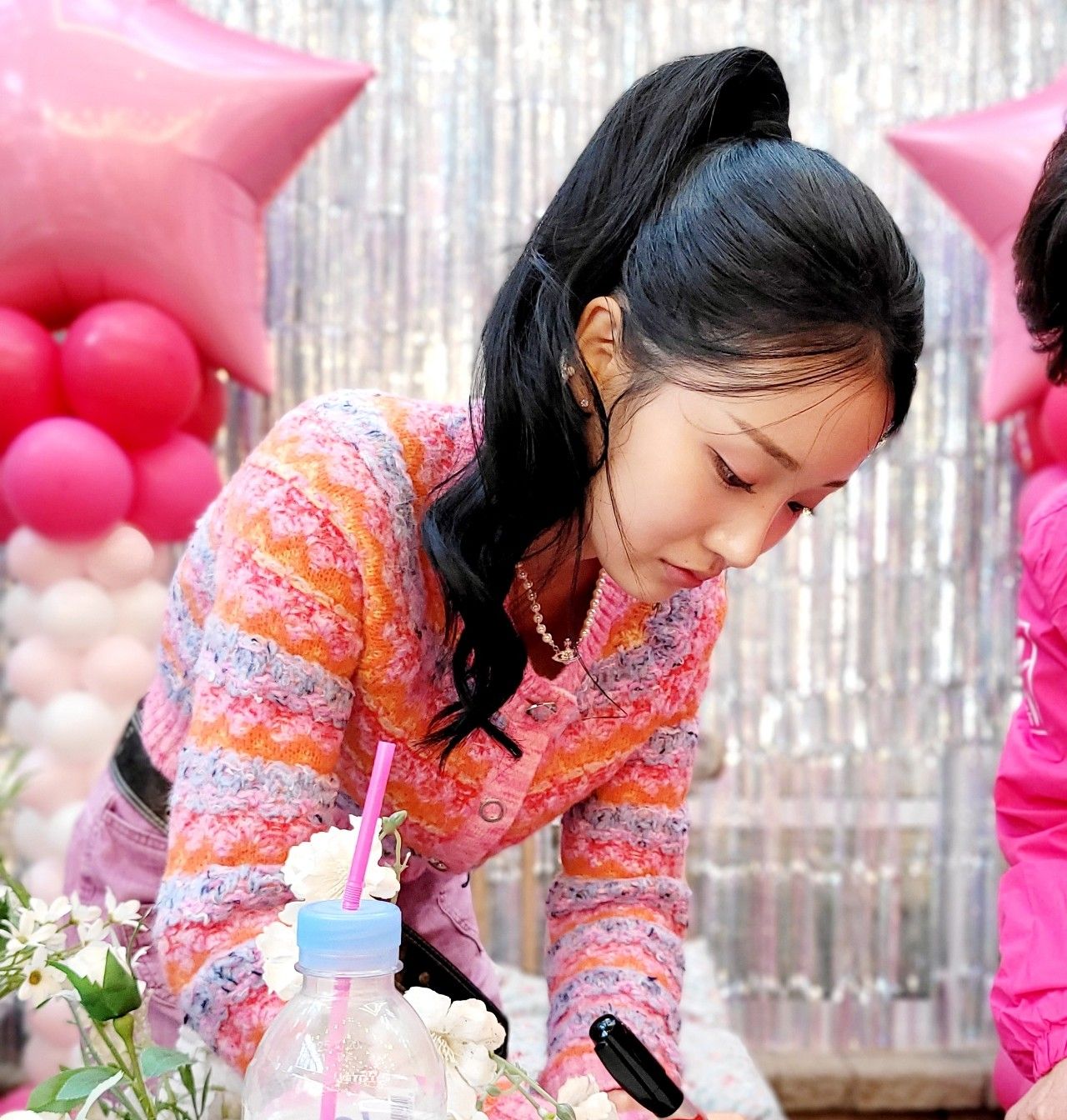 Behind-the-scenes cut of Kim Soyeon (2004)