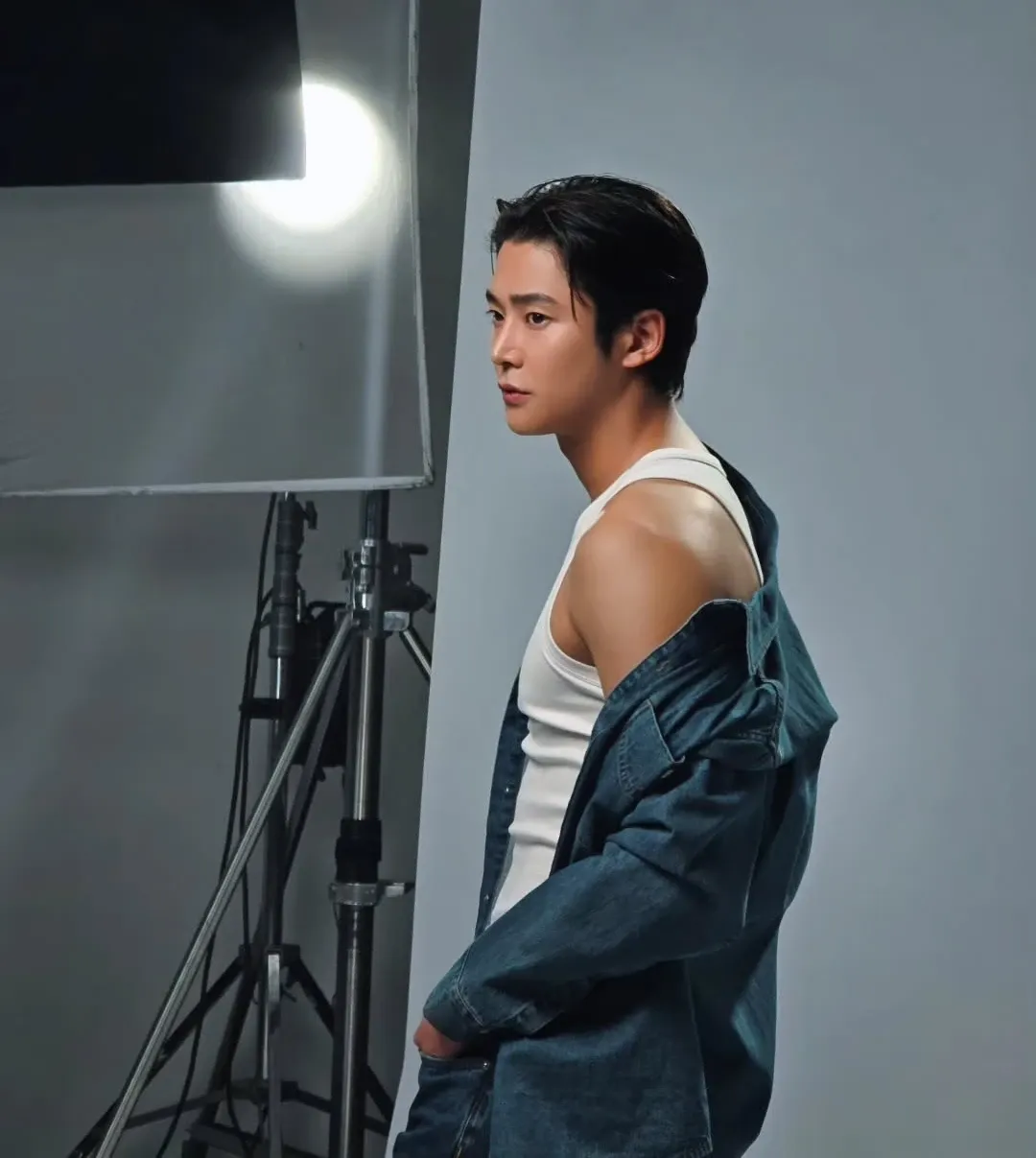 Foto kegiatan terbaru dari Rowoon