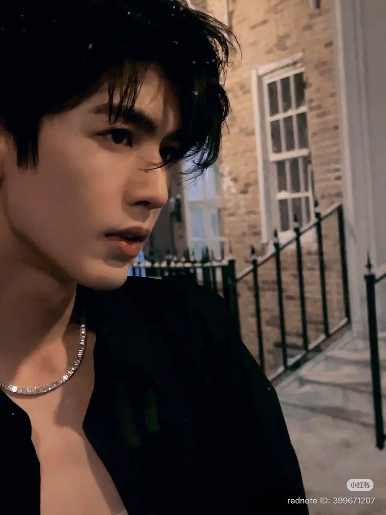 Behind-the-scenes cut of Zhang Linghe