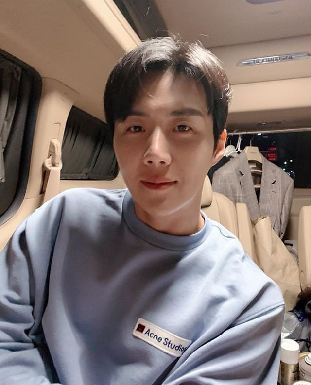 Foto kegiatan terbaru dari Kim Seonho