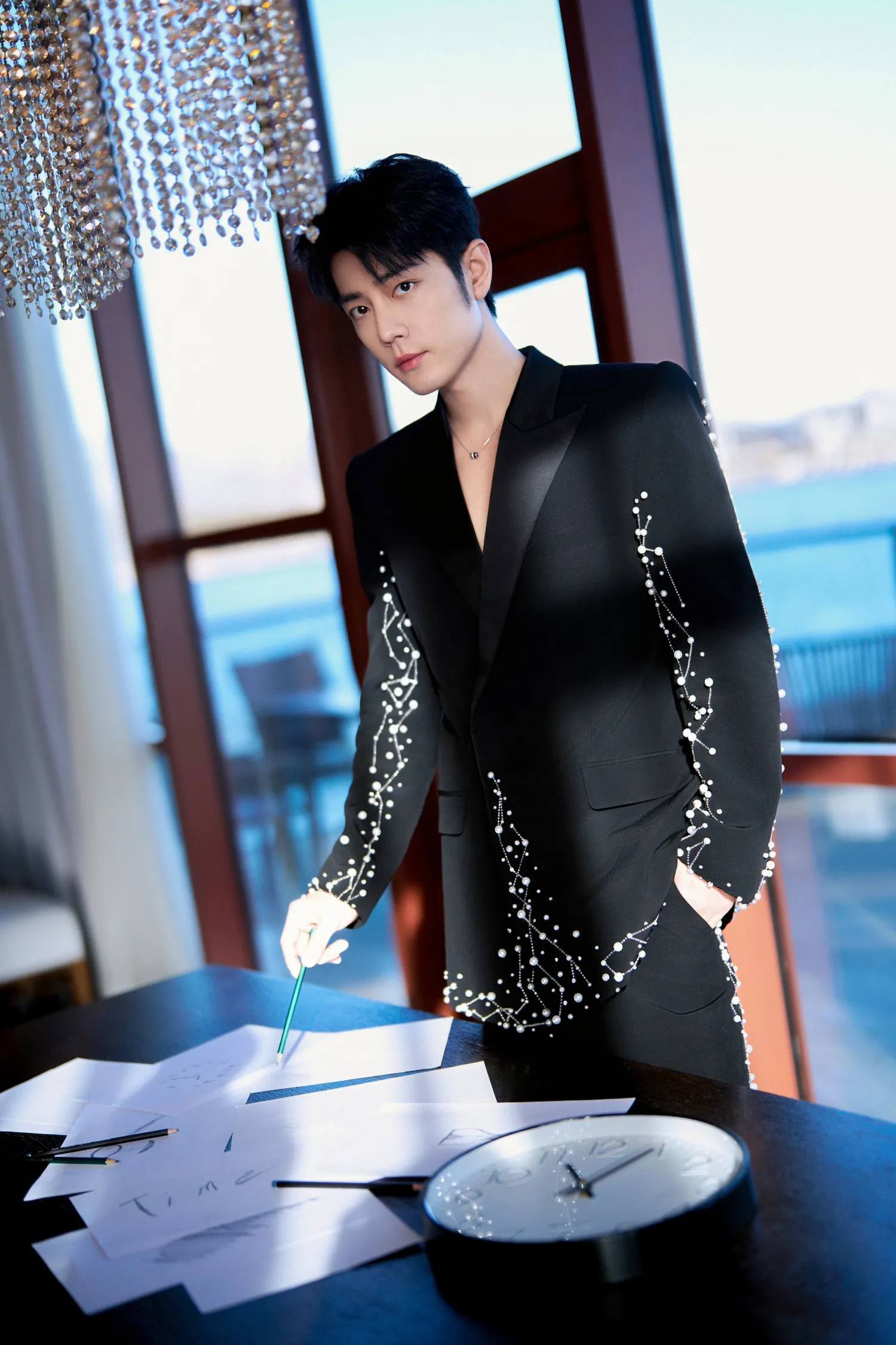 Behind-the-scenes cut of Xiao Zhan