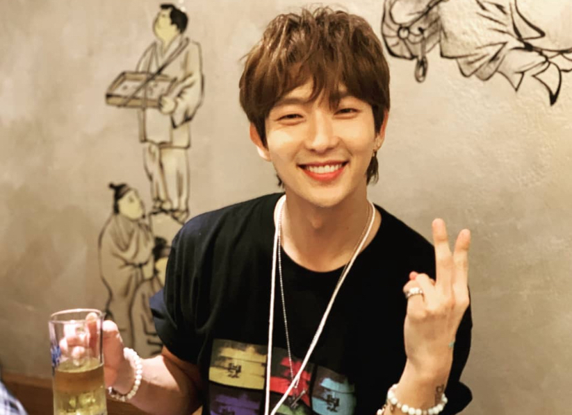 A moment captured by a fan of Lee Joongi