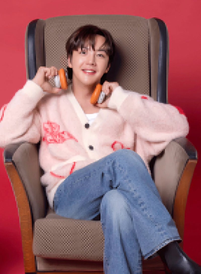 Recent activity shot of Jang Geunsuk