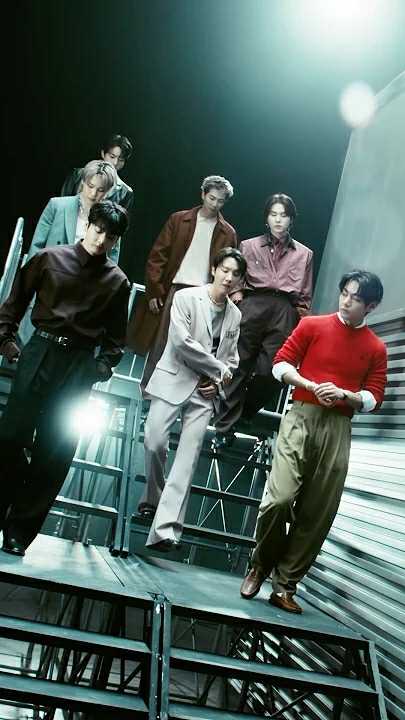 Emotional wallpaper shared by fans for Kim Taehyung (V)