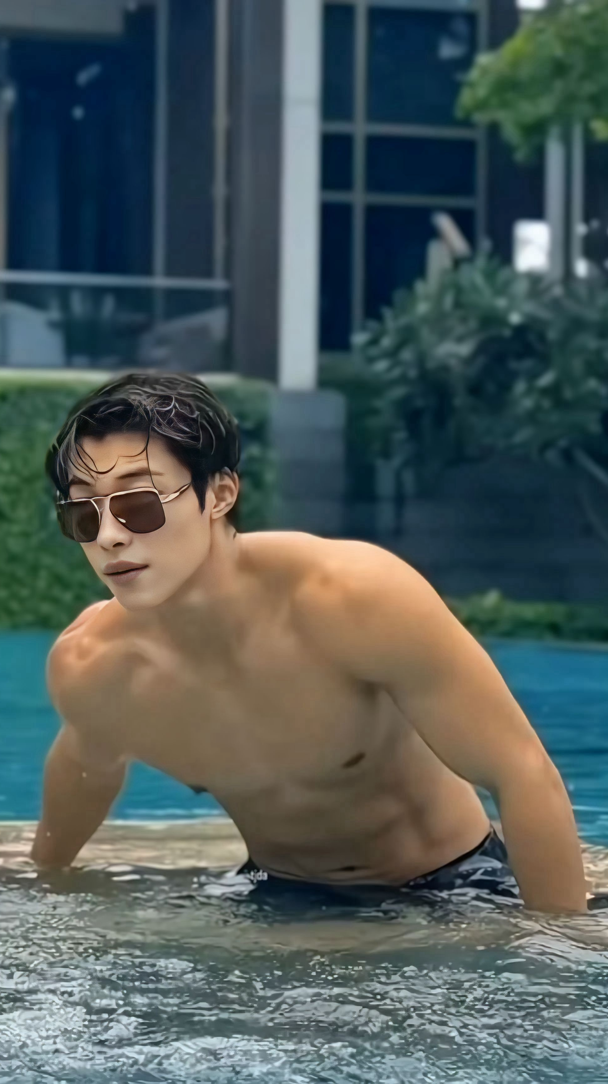 Behind-the-scenes cut of Woo Dohwan