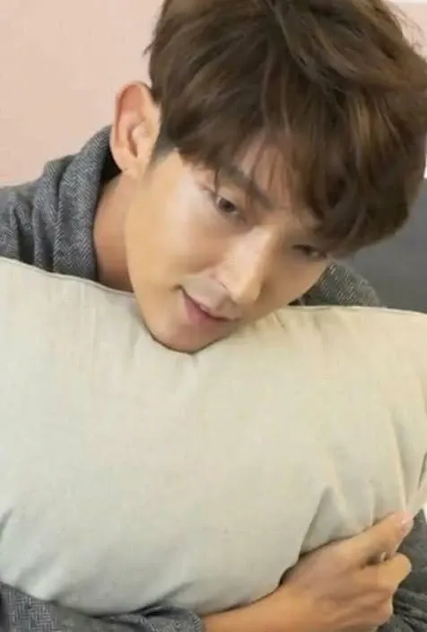 이준기 최근 활동샷