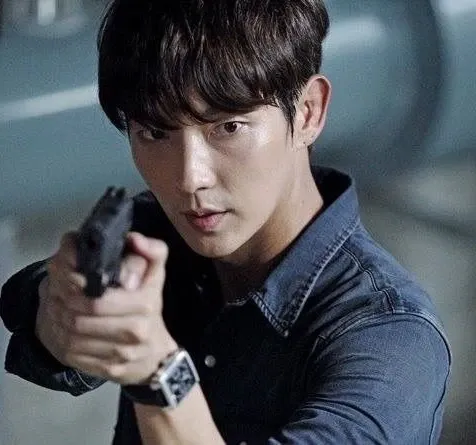 이준기 최근 활동샷