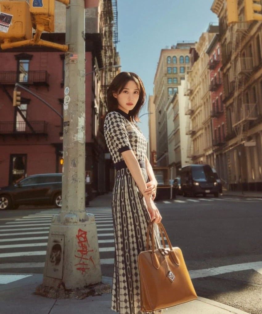 Behind-the-scenes cut of Park Eunbin