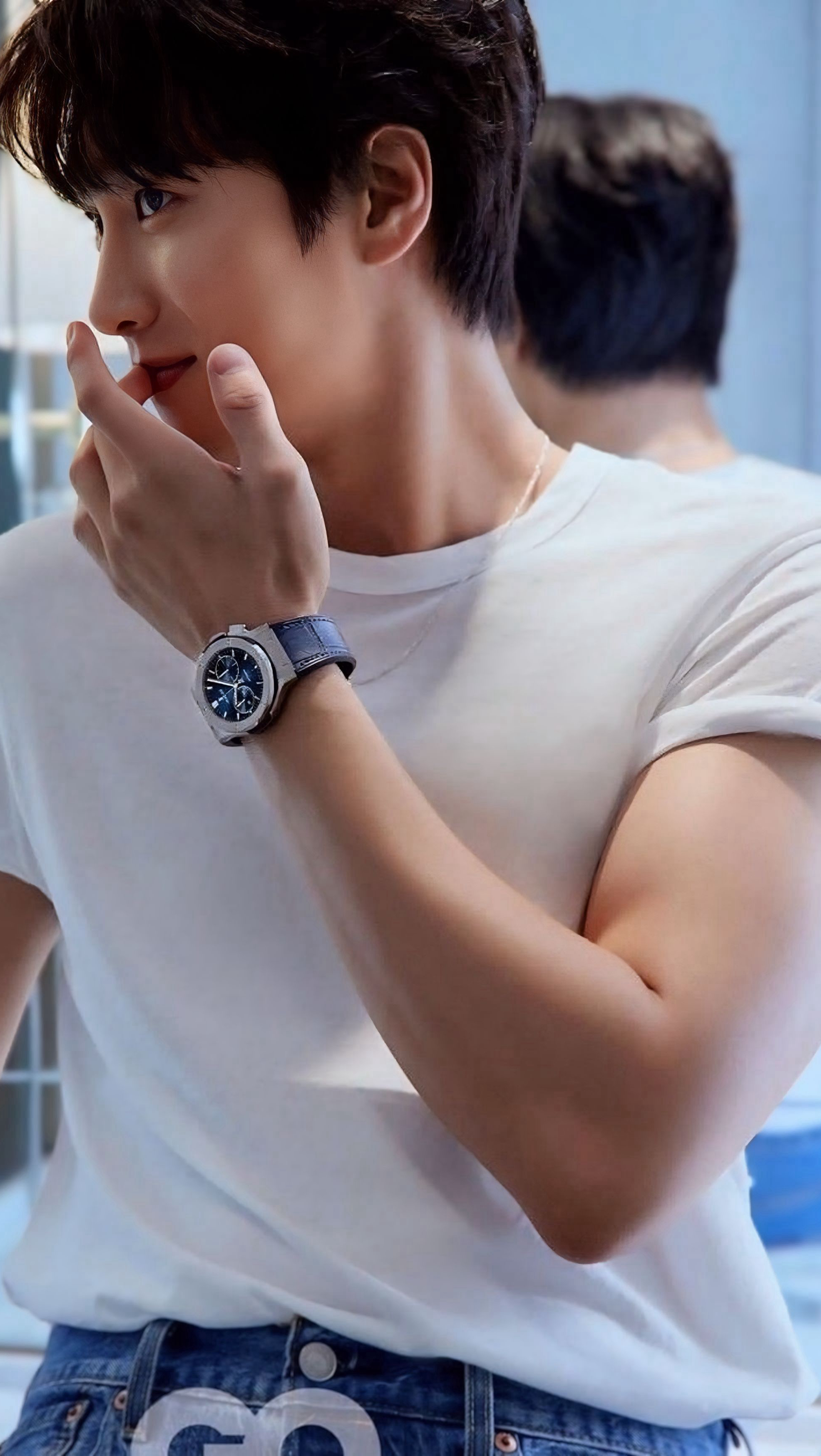 Emotional wallpaper shared by fans for Ahn Bohyun