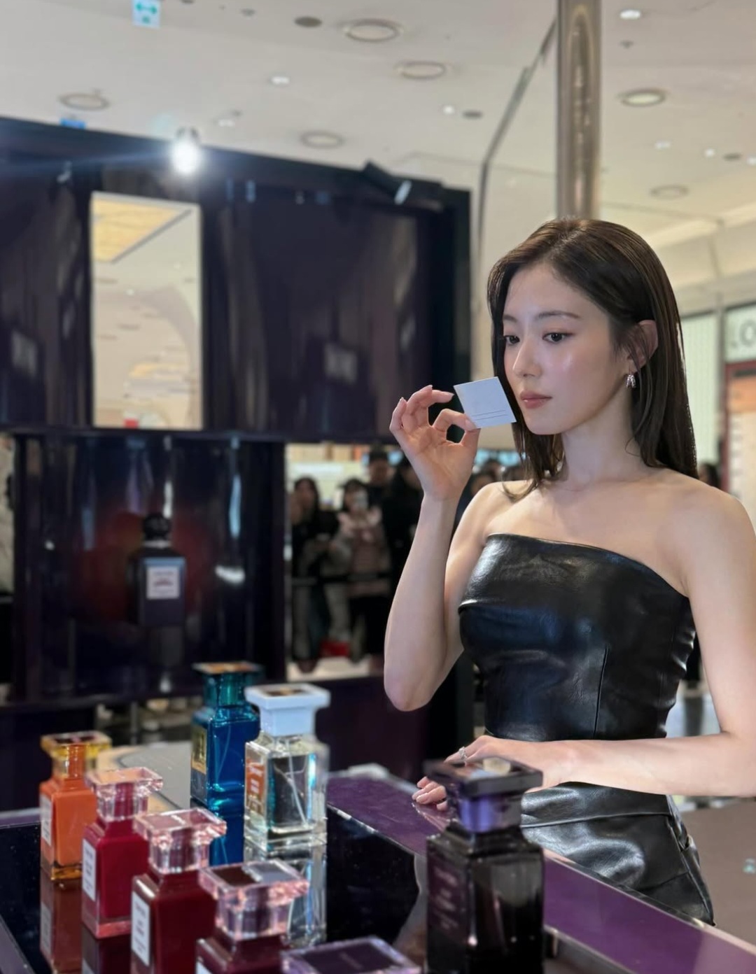 Behind-the-scenes cut of Lee Seyoung