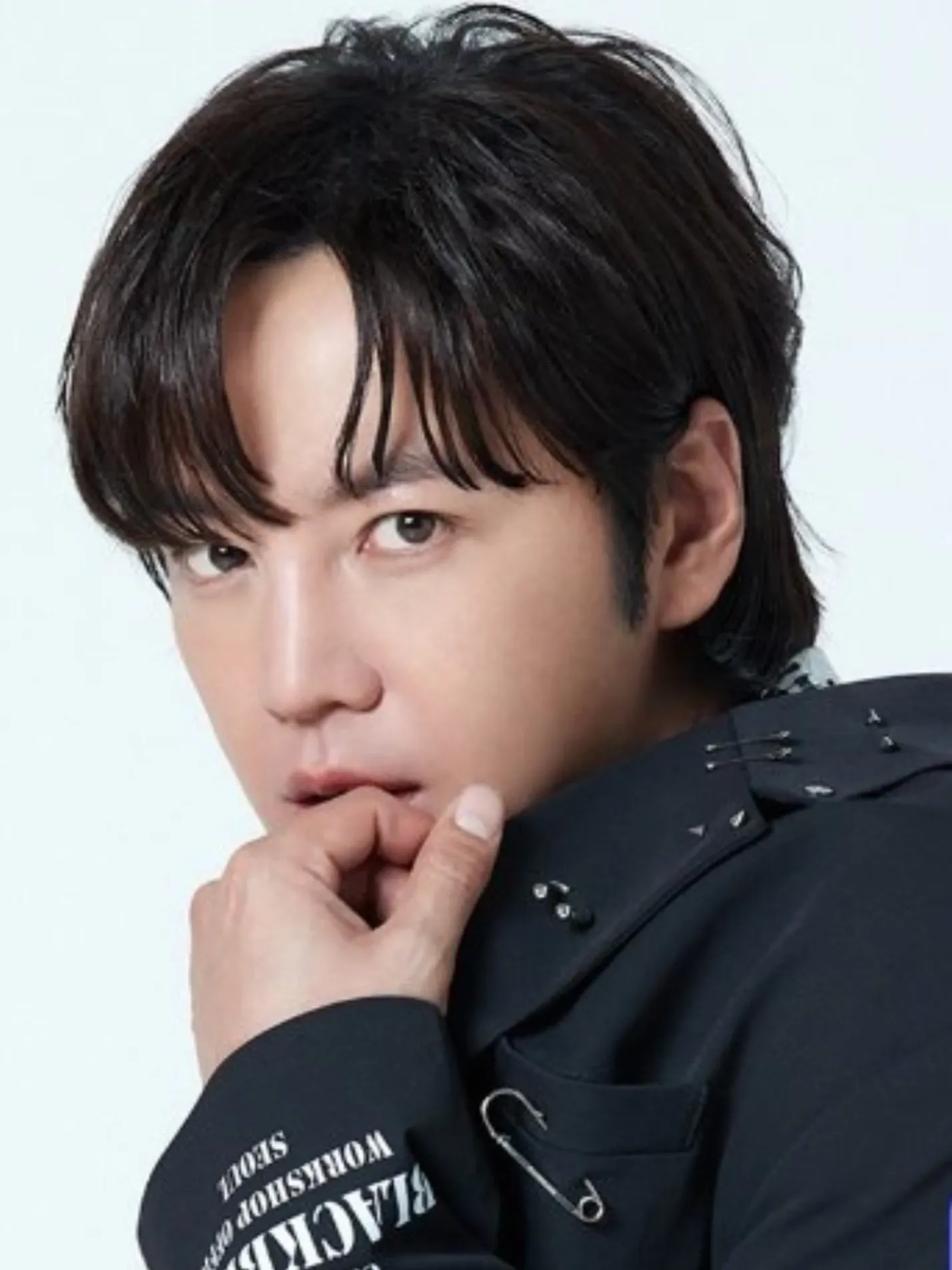Behind-the-scenes cut of Jang Geunsuk