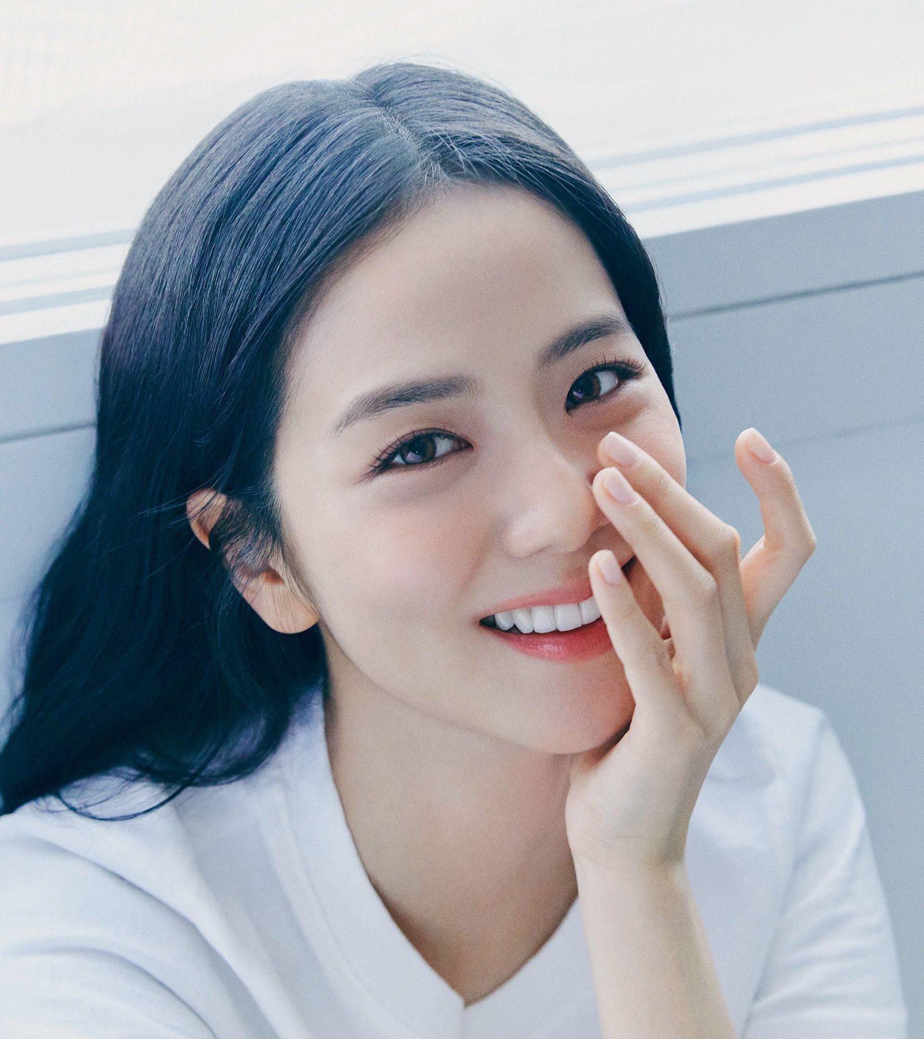 Latest photo of Jisoo (1995)