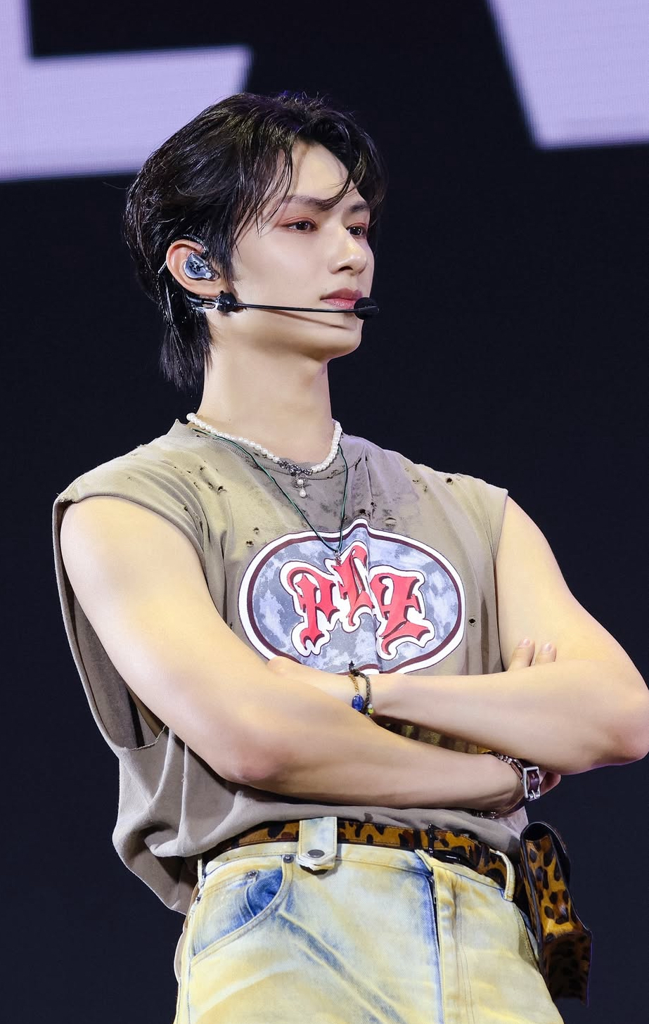 Behind-the-scenes cut of Wen Junhui