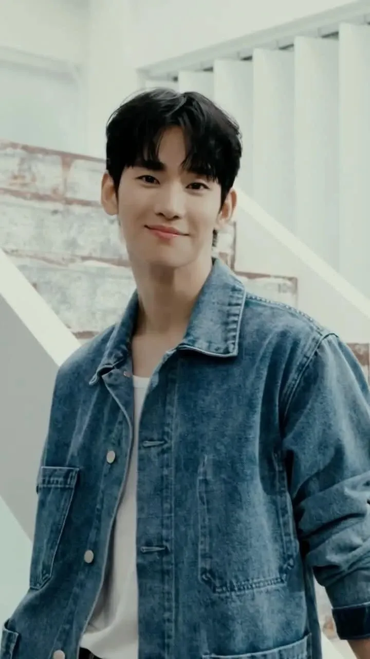 Latest photo of Kim Soohyun