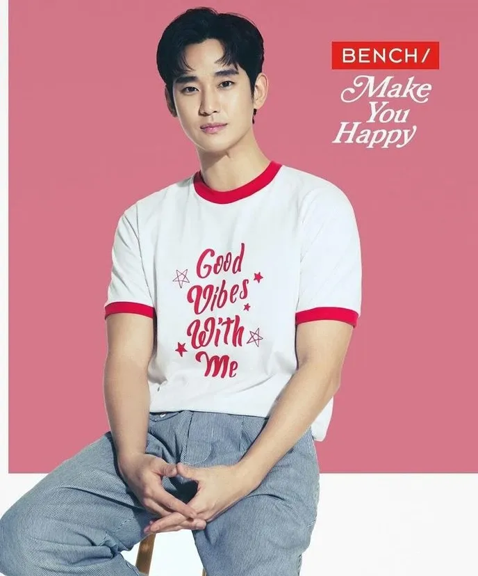 A moment captured by a fan of Kim Soohyun