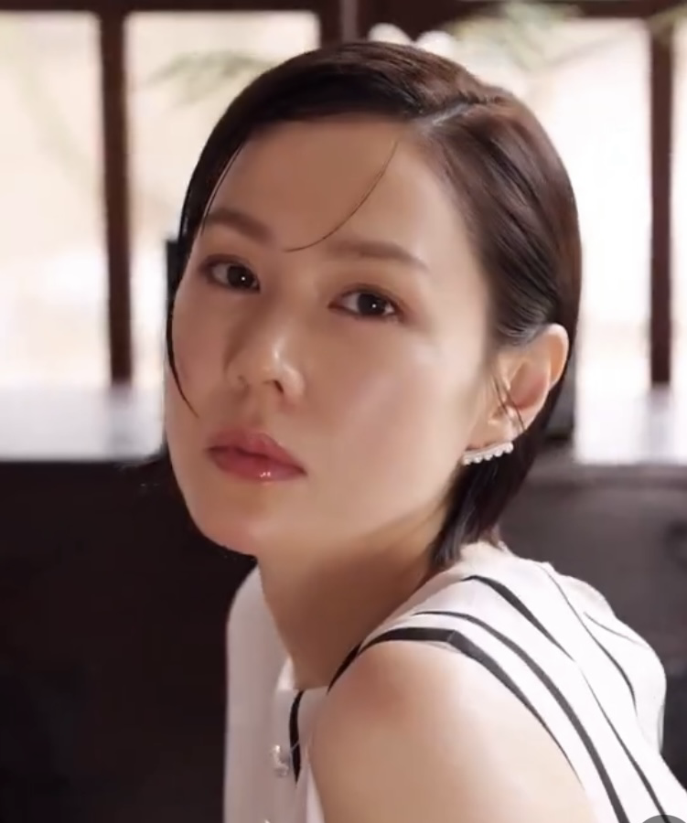 Latest photo of Son Yejin