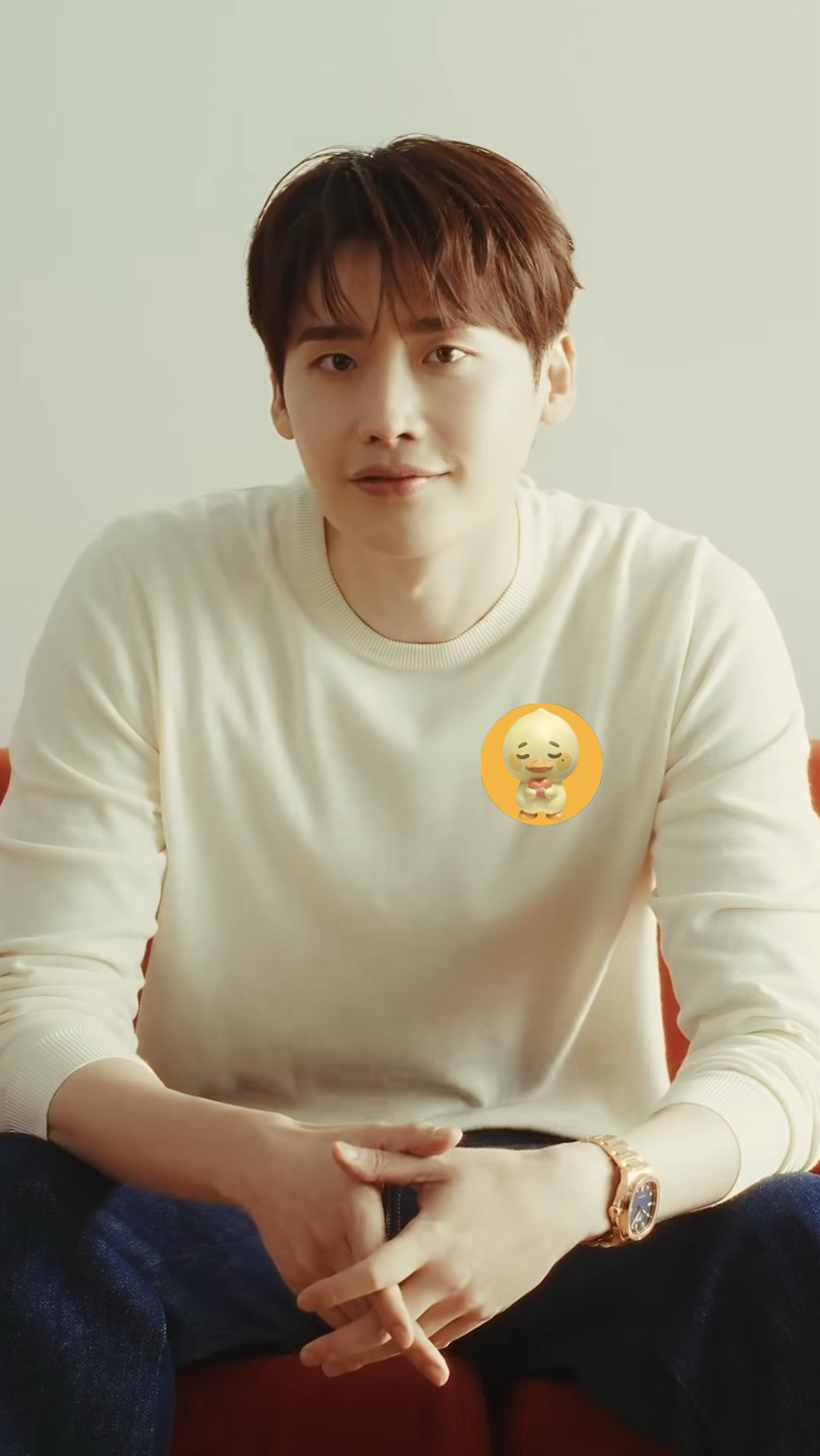 Behind-the-scenes cut of Lee Jongsuk