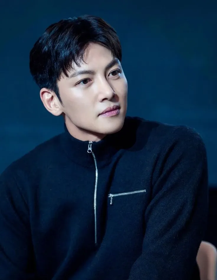 A moment captured by a fan of Ji Changwook