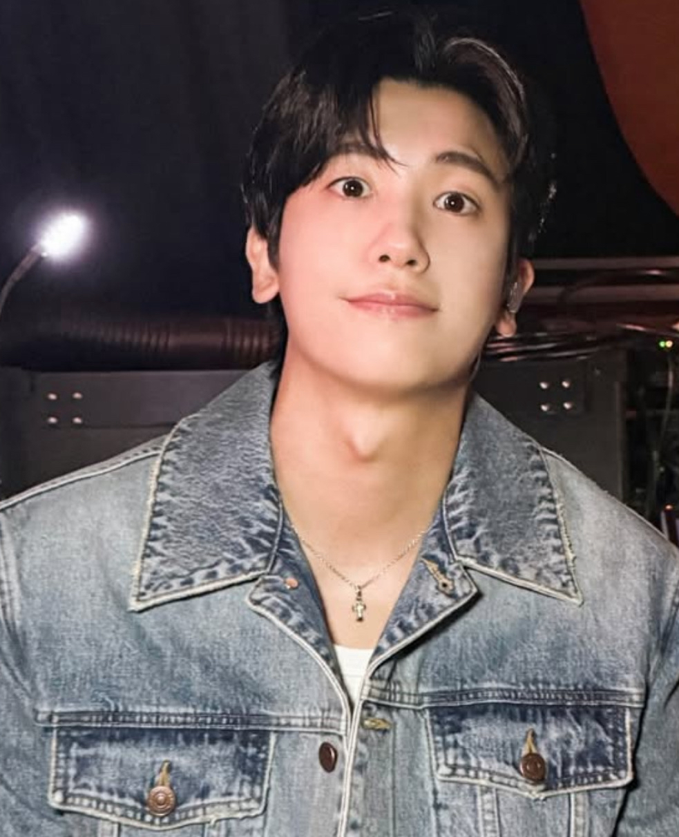 粉絲拍下的朴炯植瞬間