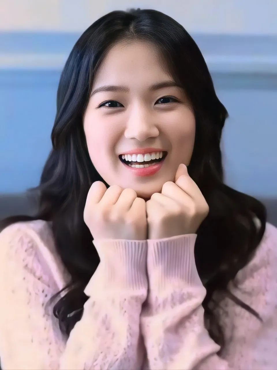 Recent activity shot of Kim Hyeyoon