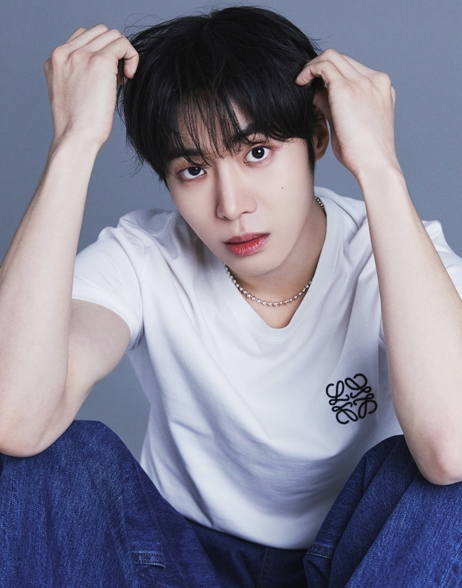 Behind-the-scenes cut of Choo Youngwoo