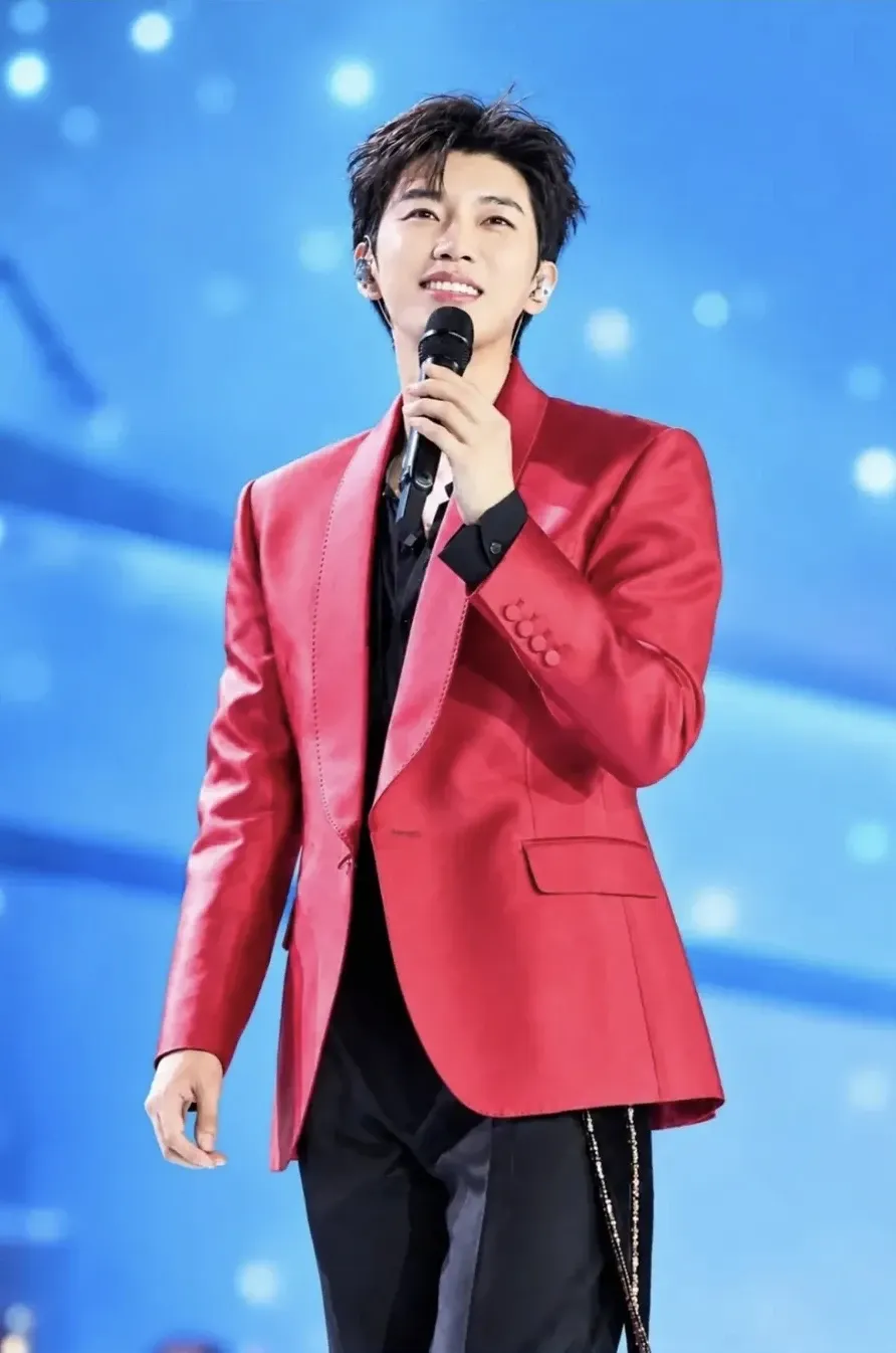 Foto terbaru dari Lim Youngwoong
