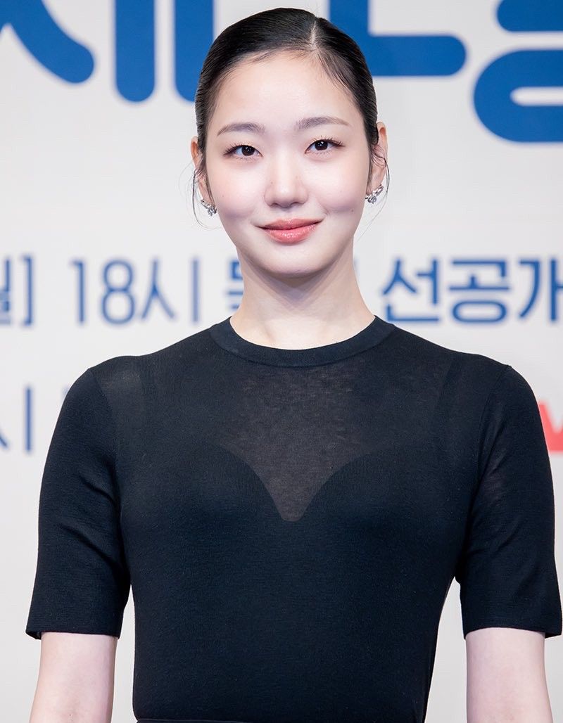 김고은의 최신 사진