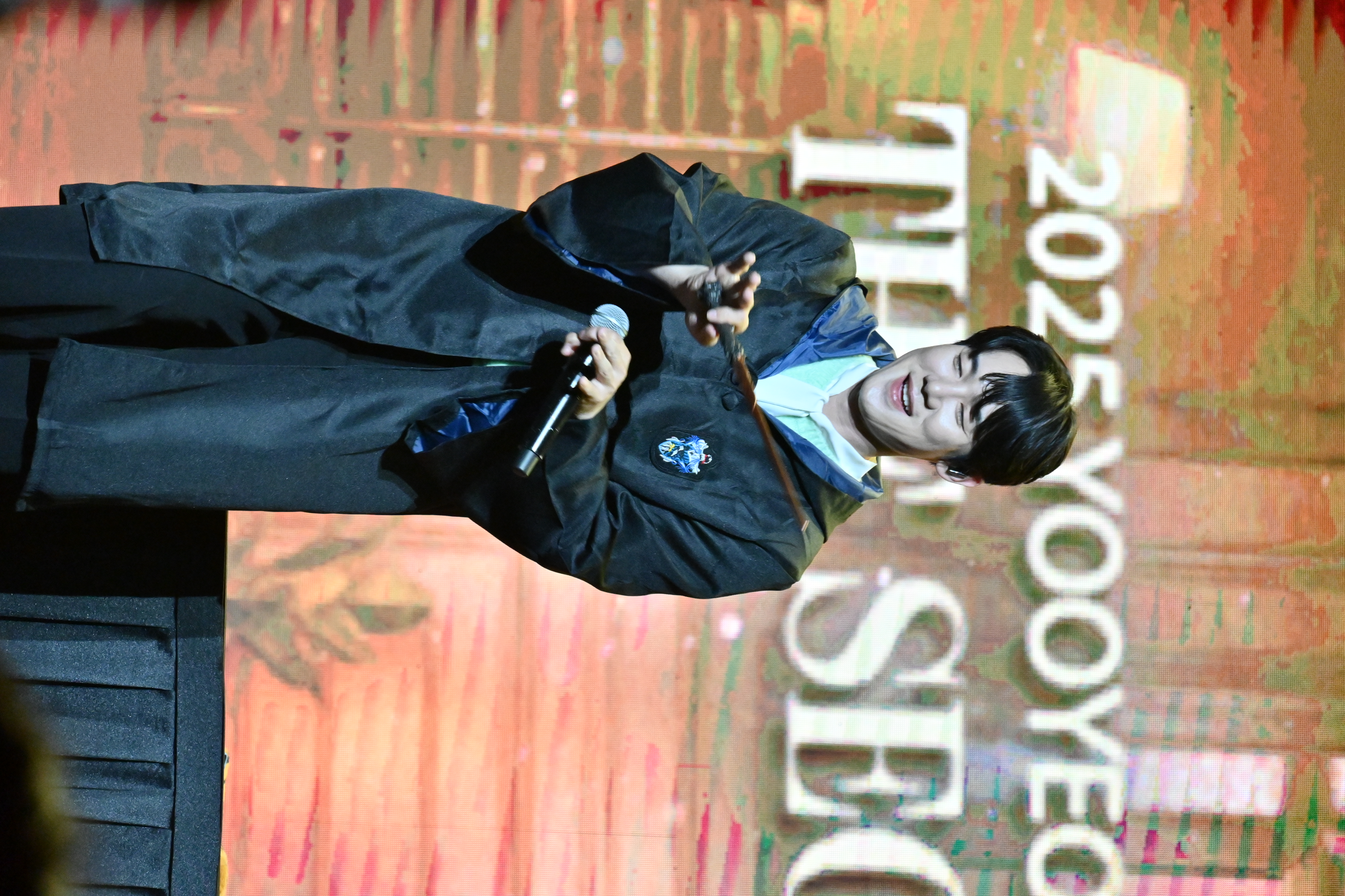 A moment captured by a fan of Yoo Yeonseok