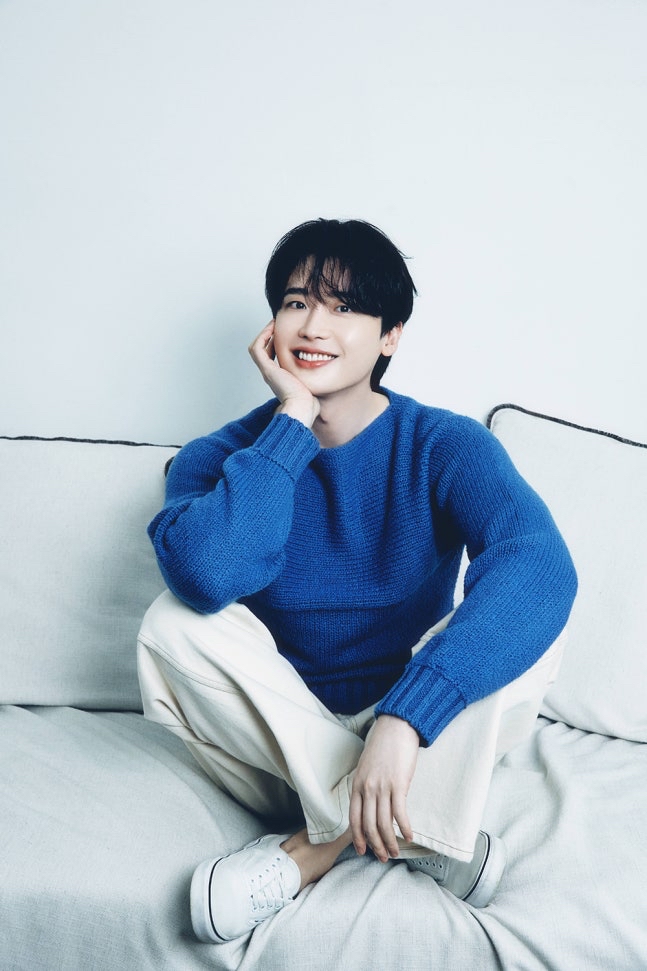 Behind-the-scenes cut of Lee Jongsuk