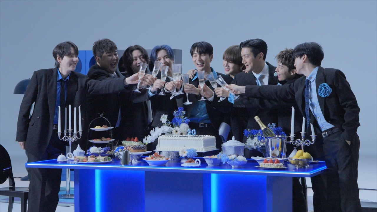 Recent activity shot of Choi Siwon