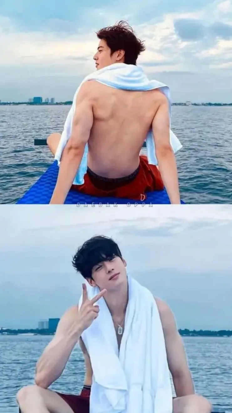 Recent activity shot of Cha Eunwoo