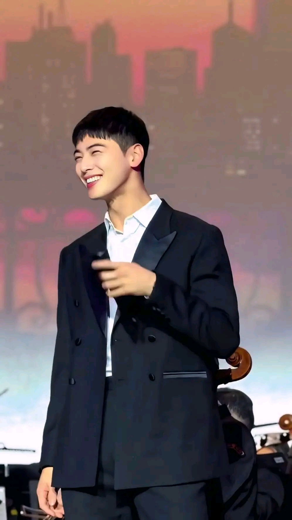 Cuplikan di balik layar dari Cha Eunwoo