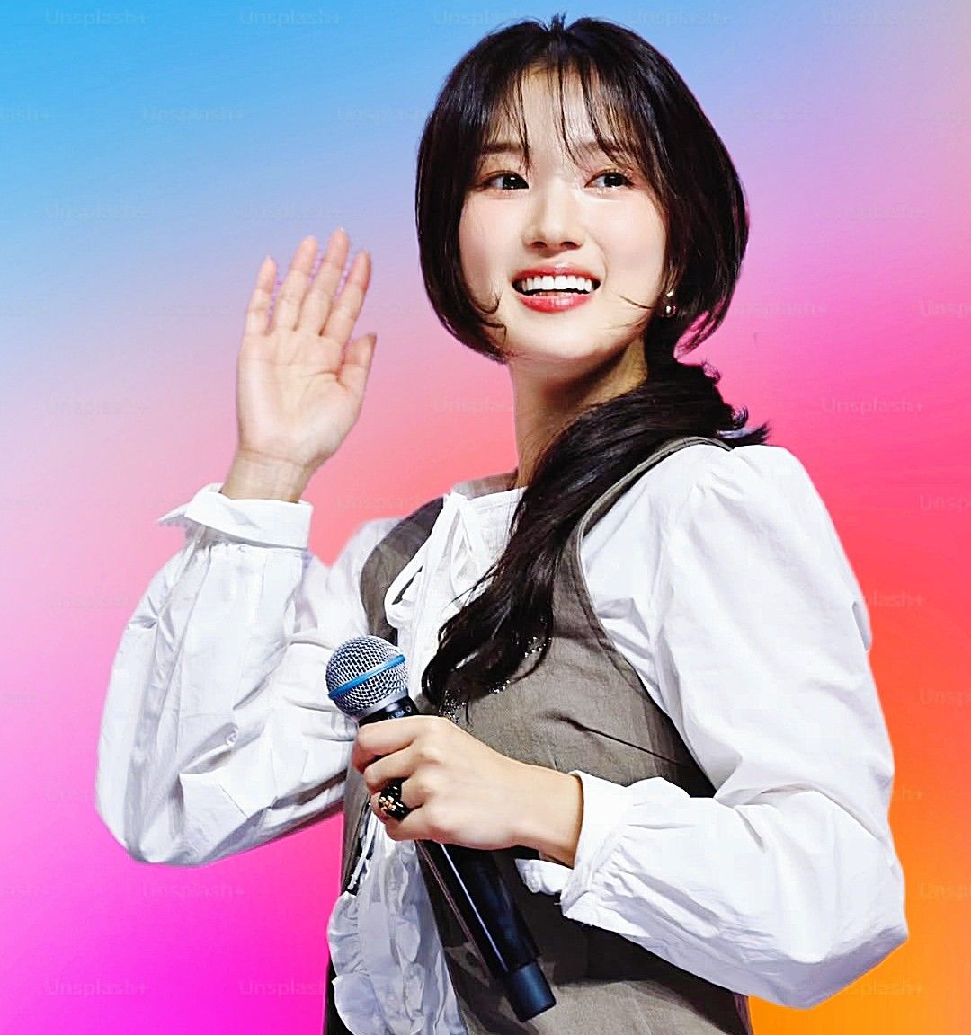 Latest photo of Kim Hyeyoon