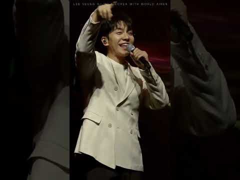 Momen yang diabadikan oleh penggemar Lee Seunggi