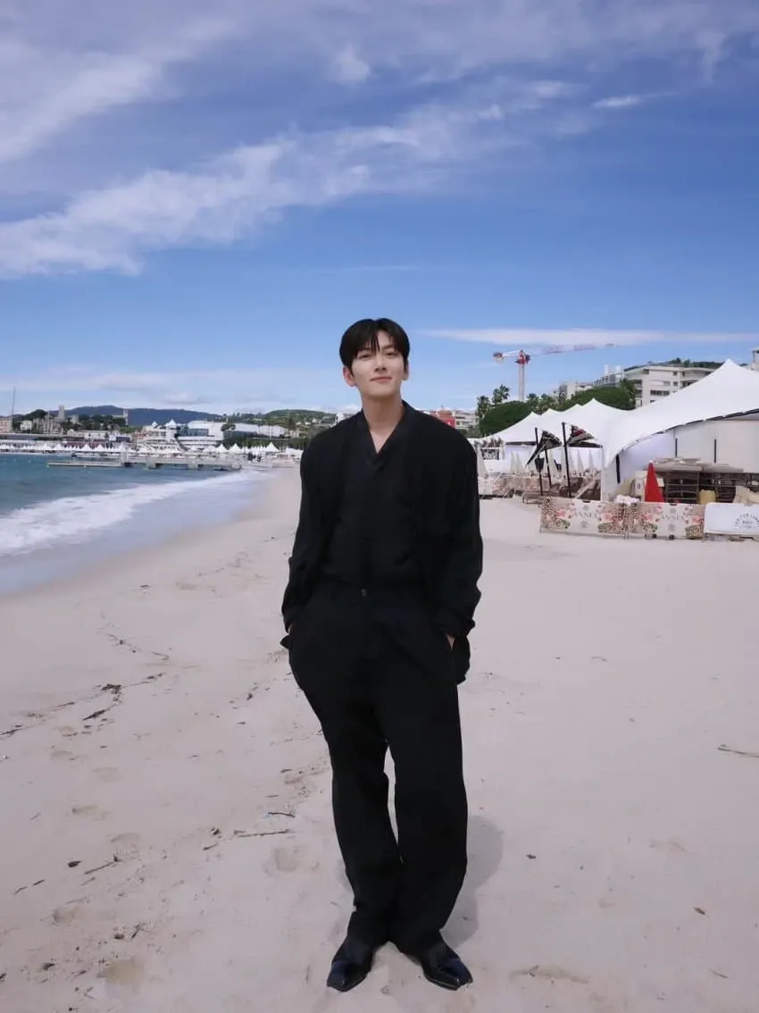 Behind-the-scenes cut of Ji Changwook